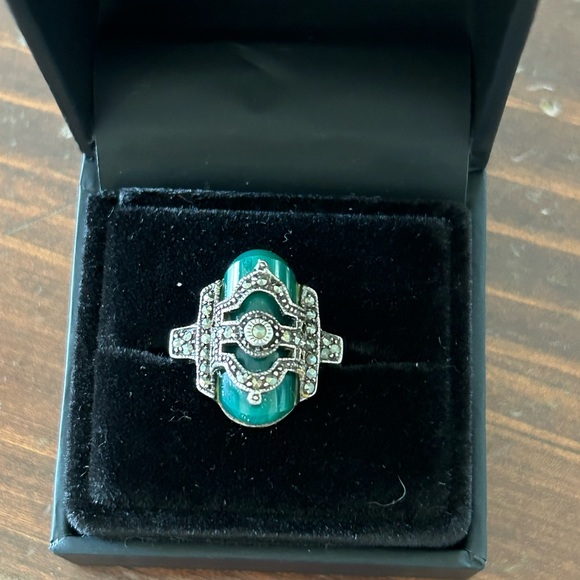Women’s vintage jade and marcasite ring - Picture 3 of 3